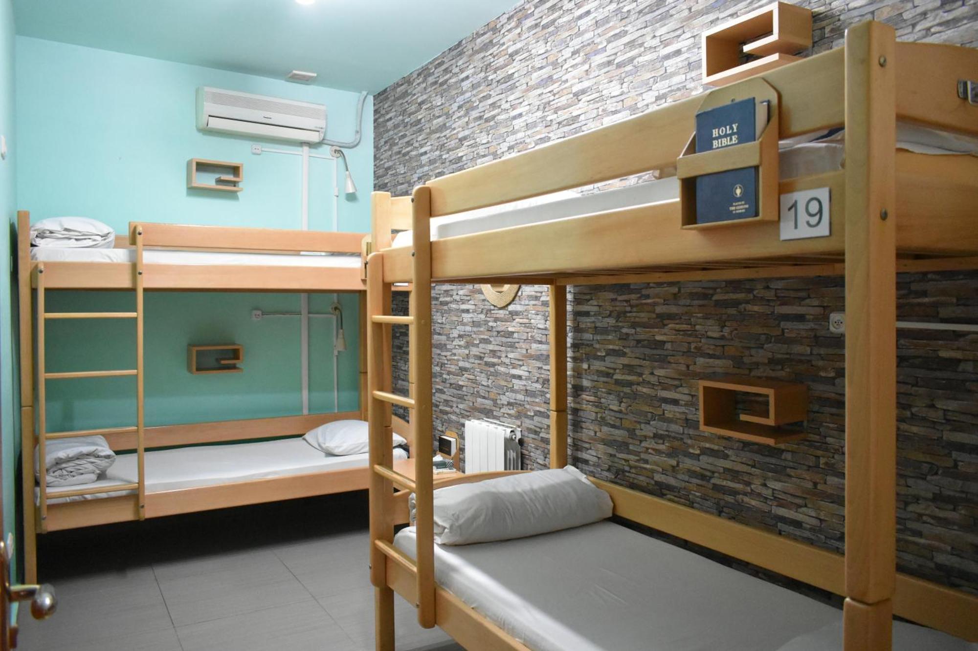 Envoy Hostel & Tours Yerevan Ngoại thất bức ảnh