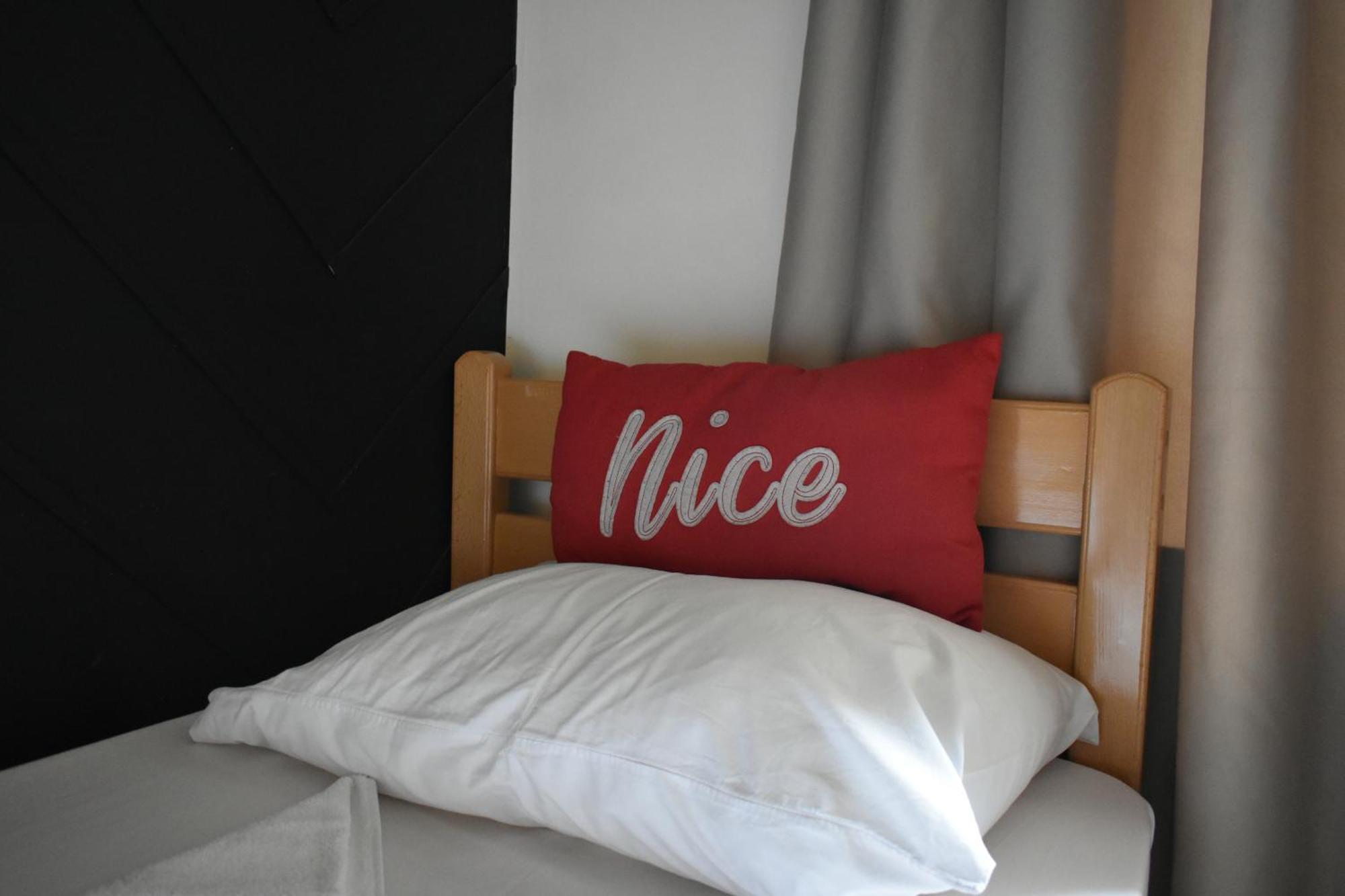 Envoy Hostel & Tours Yerevan Ngoại thất bức ảnh