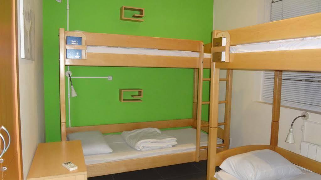 Envoy Hostel & Tours Yerevan Ngoại thất bức ảnh